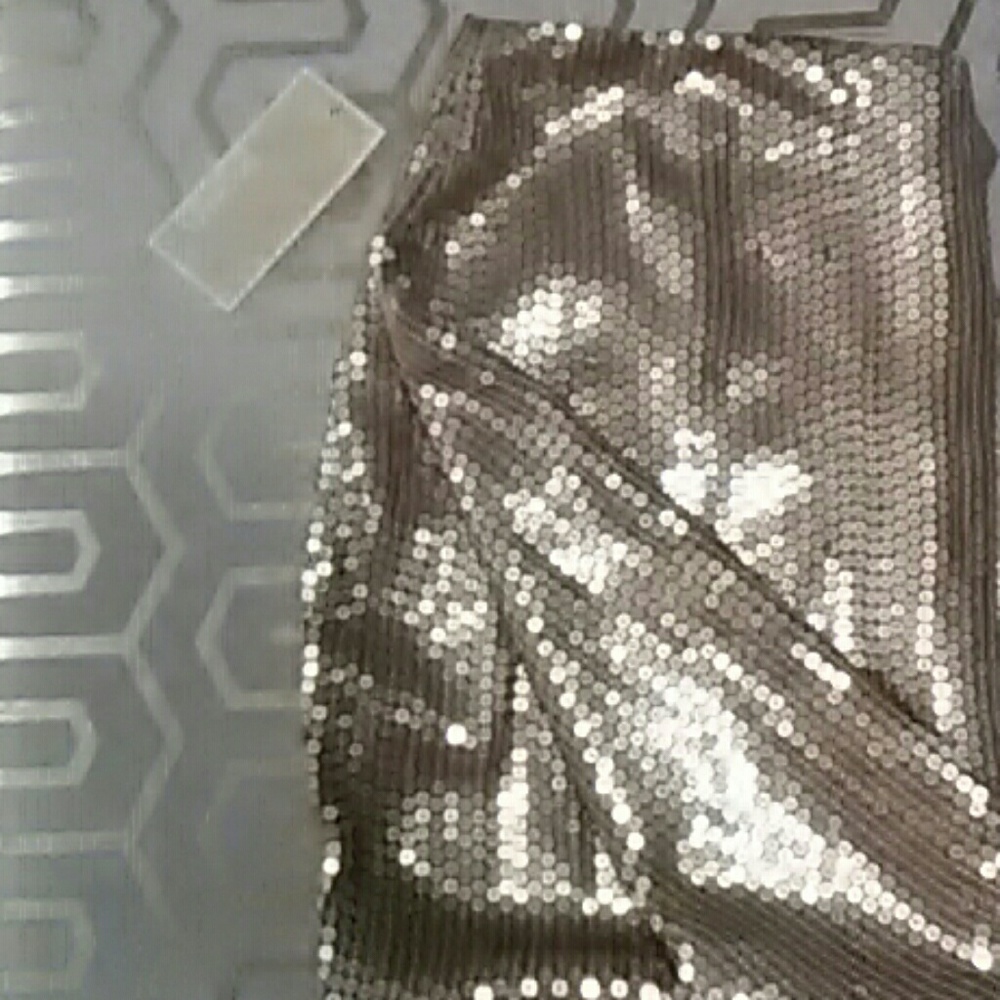Gold MK Skirt - Picture 4 of 5